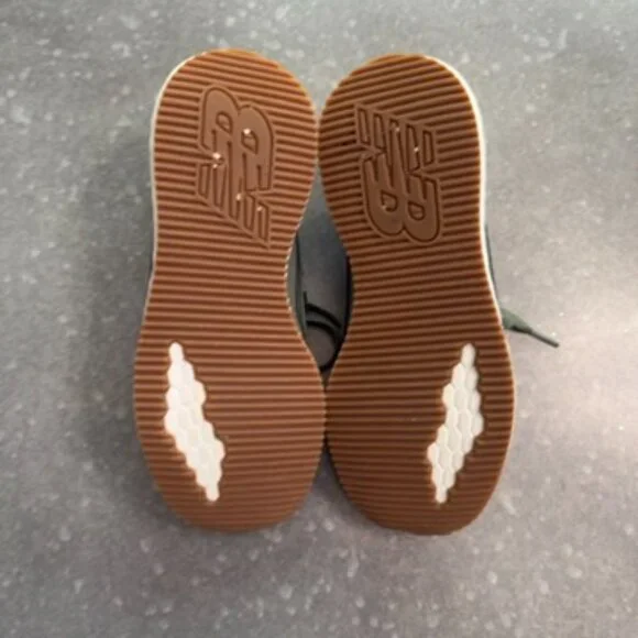 New Balance X-70 Olive Green Sneakers - Women’s Size 7 (US) - Picture 7 of 9